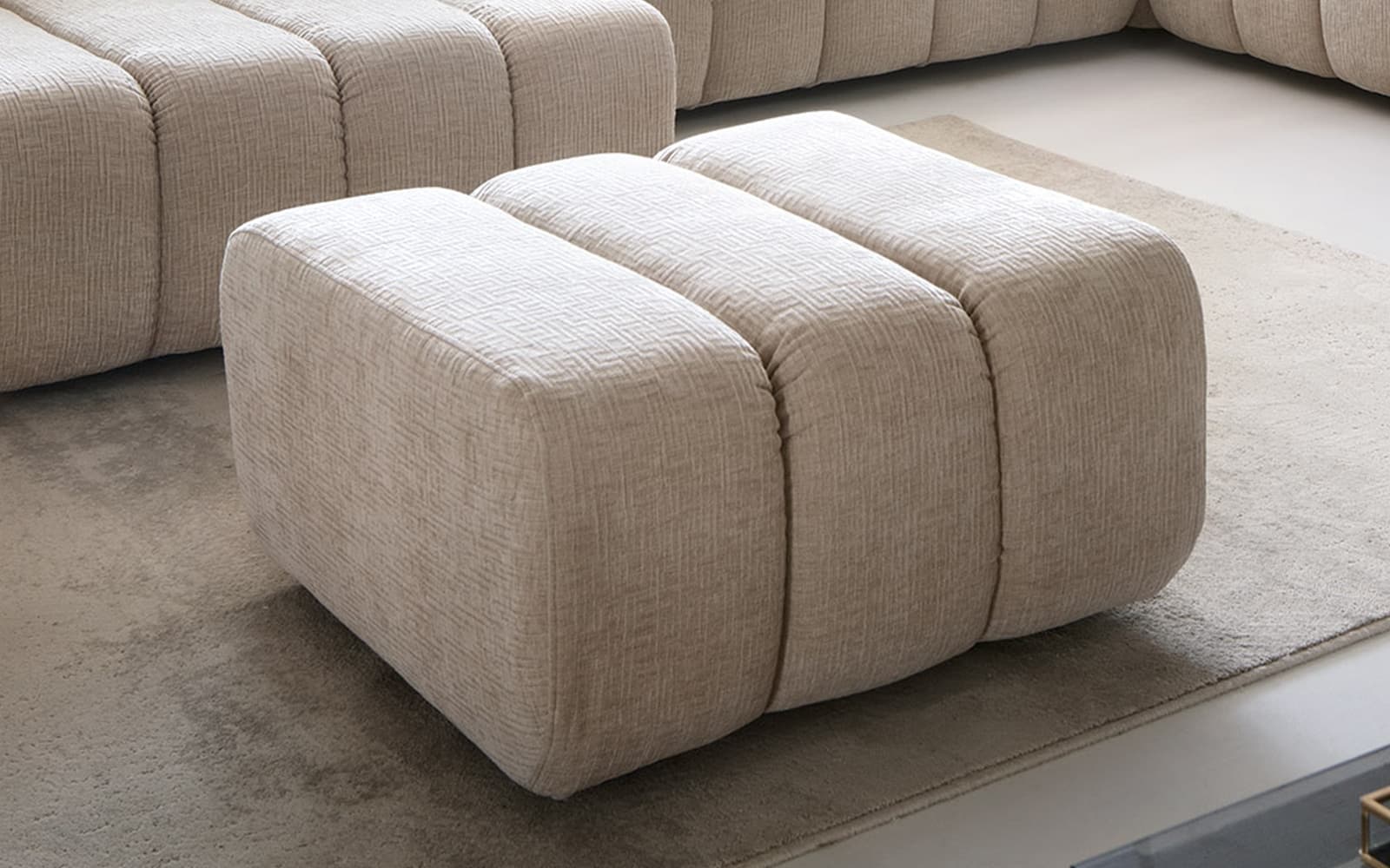 pouf zurich