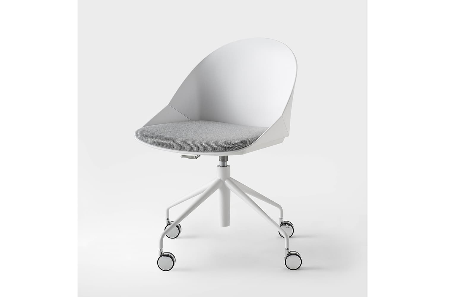 Kross – Scaun pivotant cu 4 picioare si role