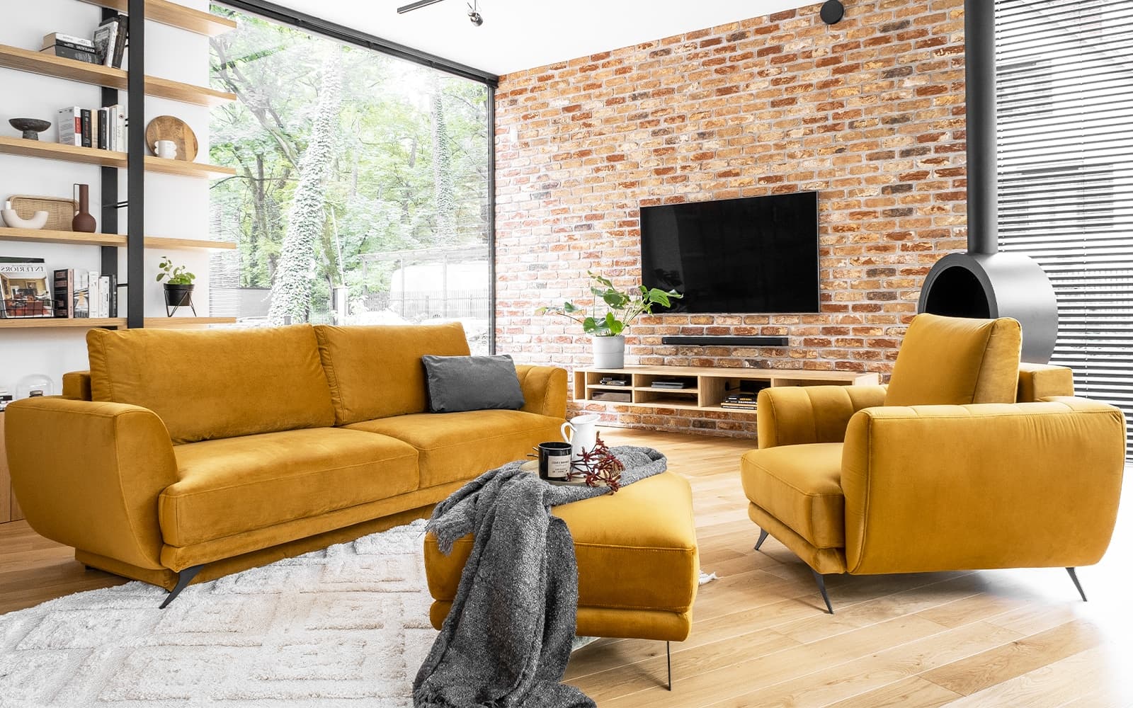 Set Megan - Canapea, Fotoliu, Taburet, Personalizabil din lemn masiv