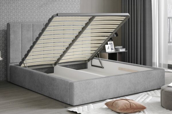 Pat Brayden cu depozitare Pat Brayden cu depozitare