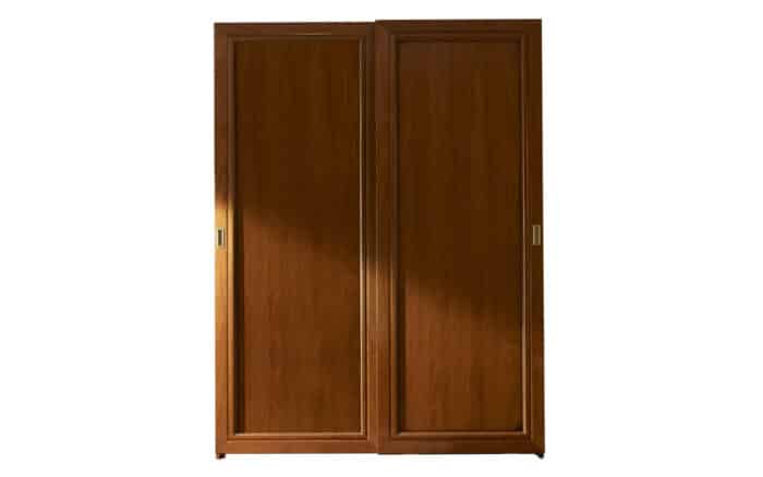 dulap din lemn masiv