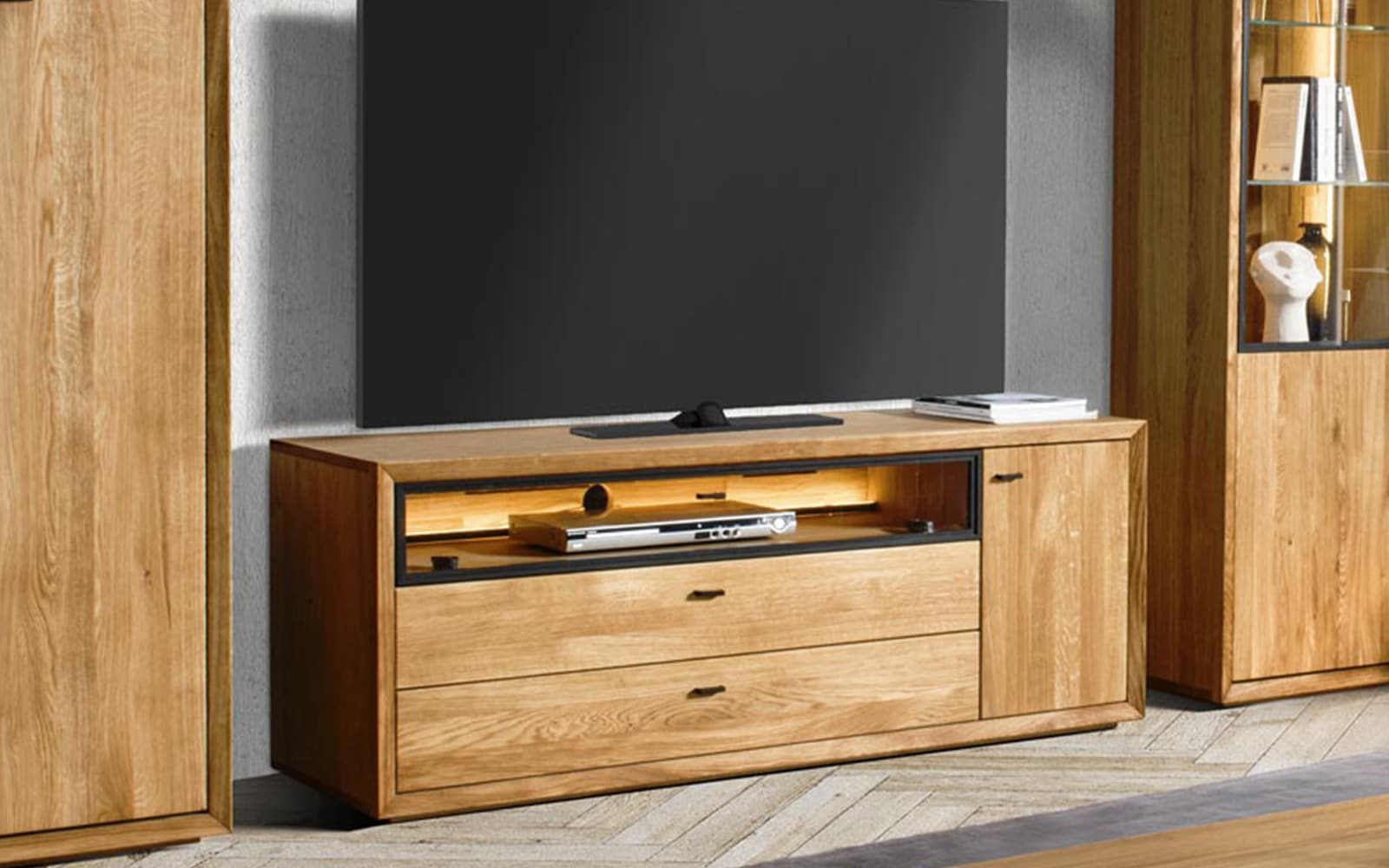Comoda-TV-145-Sutton-Stejar-Masiv-Mobarta-1
