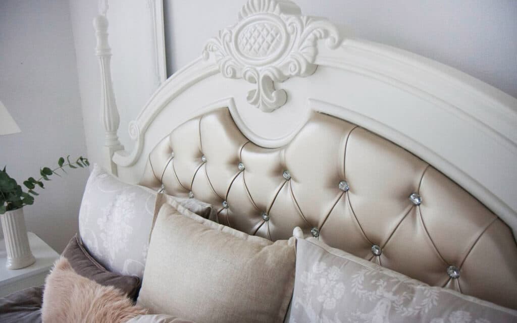 Pat-Elizabeth-Tapitat-180x200cm-Alb11-1024x640