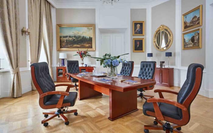 Masa conferința Toronto, Multiple dimensiuni - imagine 2