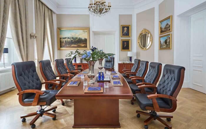 Masa conferința Toronto, Multiple dimensiuni - imagine 3