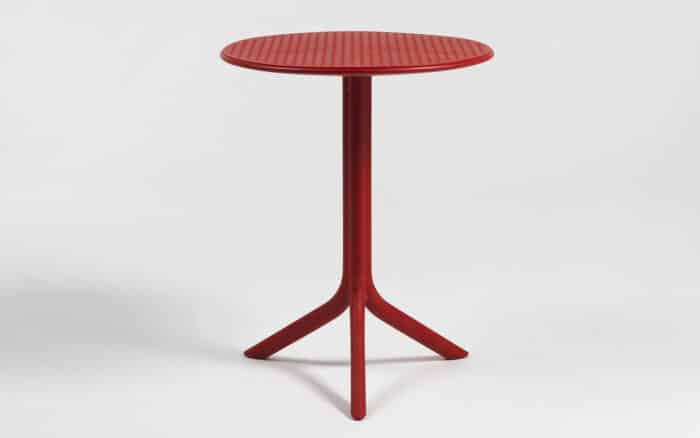 mobilier din lemn masiv