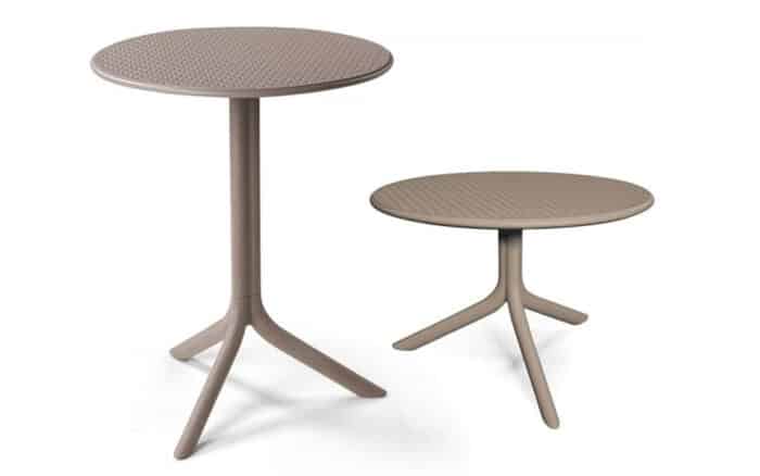 mobilier din lemn masiv