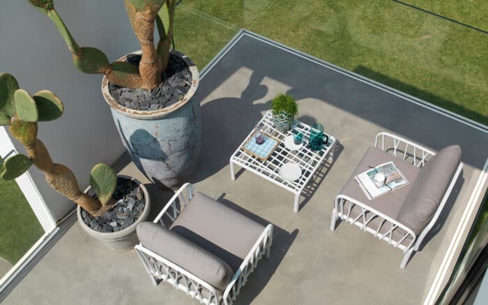 mobilier din lemn masiv