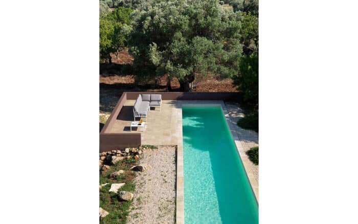 mobilier din lemn masiv