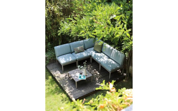 mobilier din lemn masiv