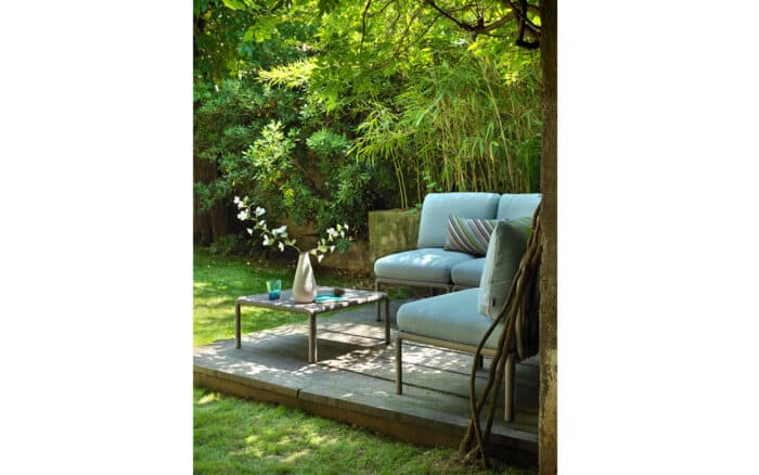 mobilier din lemn masiv