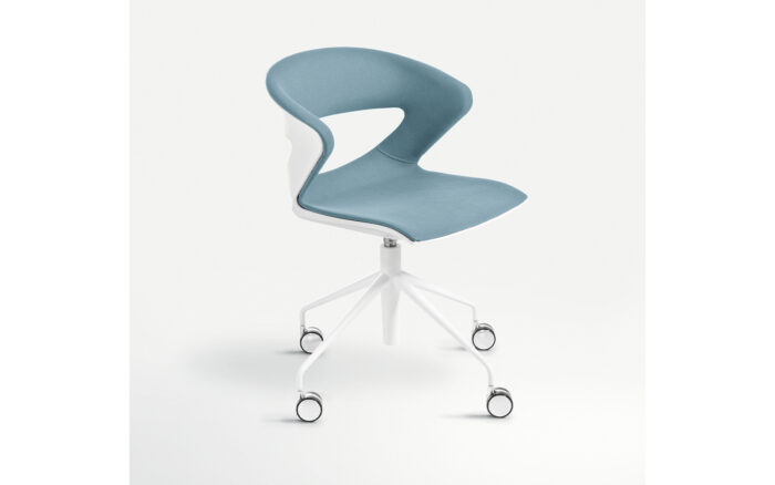 Kicca – Scaun pivotant cu 4 picioare pe roti